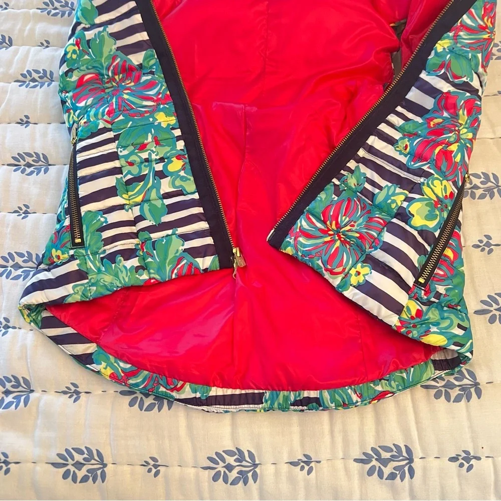 Lily Pulitzer Floral Striped Women's Puffer Vest -NWOT - Picture 10 of 10